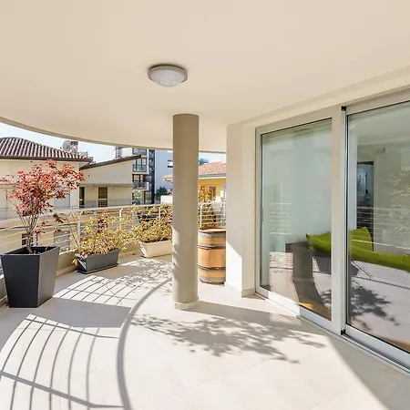 Apartment Portovecchio