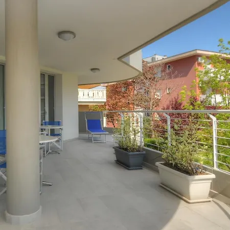 Portovecchio Apartment *